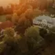Abgunstes muiža desmit dienās izspēlēs krāsainu pasaules radīšanu