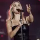 Aija Andrejeva Svina Divdesmitgadi Uz Skatuves Ar Koncertsēriju "Tagadne" – Muzikāls Ceļojums Cauri Laikiem