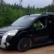 Aizturēts Cilvēku Kontrabandists: Jauna Drāma Latvijas Robežā Hibrīdkara Ēnā