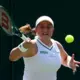 Aļona Ostapenko un Suveja Sji sasniedz Vimbldonas dubultspēļu ceturtdaļfinālu, apliecinot fenomenālu saspēli