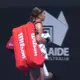 Aļonas Ostapenko Dramatiskā Izstāšanās Īstbornā: Trauma Aptumšo Vimbldonas Cerības