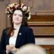 Antoņinas Ņenaševas 80 345 Eiro Alga Atjauno Diskusiju par Amatpersonu Deklarāciju Caurspīdību