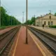 Atdzīvināt Zasulauku: pamestā stacijas ēka varētu kļūt par unikālu viesnīcu