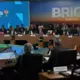 BRICS samits Brazīlijā: spriedzes caurstrāvots ceļš uz jaunu globālo kārtību ar tramīga trampeļa pieskārienu