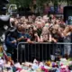Birmingemā tūkstošiem fanu atvadās no smagā metāla leģendas Ozija Osborna