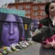 Birmingemā tūkstošiem fanu pulcējas, lai atvadītos no rokenrola ikonas Ozija Osborna