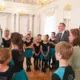 Briseles mazie dejotāji Rīgas pilī: sirsnība un lepnums vieno latviešus pasaulē