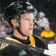 Dans Ločmelis uz NHL sliekšņa: vai latvietis nākamsezon debitēs Bostonas "Bruins" sastāvā?