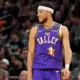 Devins Bukers paraksta vēsturisku rekordlīgumu ar Fīniksas 'Suns' – jauns NBA etalons