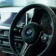 Divi "BMW" Vadītāji Pieķerti "Kosmiskā" Ātrumā uz Bauskas Šosejas: Draud Bargs Sods un Tiesību Atņemšana