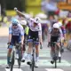 Dramatiskais "Tour de France" trešais posms: beļģis triumfē mata tiesu, Skujiņš nenovērtējami atbalsta komandas biedru