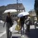 Eiropa Svelmē: Rekordkarstums Līdz 46°C Nes Nāvi un Plūdus, Itālija Izsludina Āra Darbu Aizliegumus