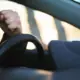 Emociju Valdzinieki uz Ceļa: Kā Dusmas un Egocentrisms Padara Mūs Par Bīstamiem Autovadītājiem