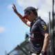 F1 Sensācija: “Red Bull” Atzīst Zaudēto Titulu, “Ferrari” Plaukst Cerībā