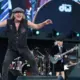Fanu pulcēšanās no agra rīta: Tallinā dārd leģendārā rokgrupa "AC/DC"