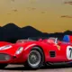 Ferrari 250 Testa Rossa kopija izsolē sasniegusi nepieredzētu cenu: 720 000 dolāru par "viltotu" superauto