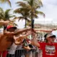Floridas "Panthers" un Balinska triumfs: 400 000 fanu pārpludina Fortloderdeilu Stenlija kausa svinībās