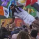 Glastonberijas festivālā uzliesmo skandāls: Bobs Vīlans sauklis par Izraēlas armiju sašķeļ sabiedrību un izraisa izmeklēšanu