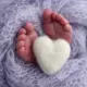 Grūtniece apsver adopciju: Vai Latvijā ir iespējams jaundzimušo nodot citai ģimenei un kāds atbalsts pieejams?