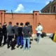 Iekšlietu ministrija nepalielinās patvēruma meklētāju uztura naudu, raisot bažas par humāno krīzi