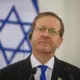 Izraēlas Valsts prezidents Īzaks Hercogs ieradies oficiālā vizītē Latvijā, stiprinot divpusējās saites