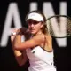 Kajseri Meistare Adelina Lačinova Sāk Jaunu Triumfa Ceļu: Spoža Uzvara W15 Turnīra Ievadā