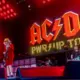 Kāpēc rokenrolam jādzīvo? AC/DC Tallinā apliecina mūzikas nemirstību