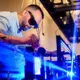 Kvantu Lēciens Elektronikā: Jauni Materiāli 1000x Paātrinās Ierīces un Aizstās Silīciju