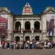 Kvēlās uguns liesmās: Nacionālais teātris atklāj 107. sezonu ar drosmīgām izvēlēm un jauniem akordiem