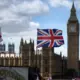 Latviešu mākslinieces Indras Lauras Lazdiņas personālizstāde “Cover 2” iekaro Londonu: Dabas un dvēseles simfonija Britu galvaspilsētā