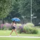 Latviju atkal pārsteidz trīskāršs dabas brīdinājums: negaiss, plūdi un karstums