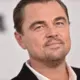Leonardo Dikaprio atzīst, ka pēc desmitgadēm Holivudā "nedaudz piebremzē" piecdesmit gadu sliekšņa