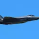 Lielbritānija nostiprina kodolatbaidīšanu ar F-35A: Jauna ēra nacionālajā drošībā un NATO apņemšanās