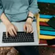 Mākslīgais Intelekts Augstākajā Izglītībā: Studenti, Pasniedzēji un Nepārtrauktā Adaptācija