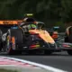 «McLaren» piloti satriecoši dominē Ungārijas Grand Prix treniņbraucienos