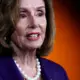 Nensija Pelosi noslēdz krāšņo karjeru ASV Kongresā