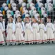 Nepārvarams spēks: skolēnu dziesmusvētki turpinās par spīti negaisa triecienam