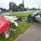 Neuzmanības cena: auto avārijā sabojāta ikoniskā „ķekava foods” zīme