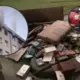 Nevainīga vēlme aizdedzināt svecīti Valmierā pārvēršas par postošu ugunsgrēku: dramatiska evakuācija un dūmu detektora trūkums izceļ drošības nepilnības