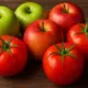 Pārsteidzošs pētījums: Tomāti un āboli atjauno plaušas un palēnina novecošanos