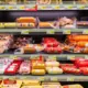 Pārtikas Mazumtirdzniecībā Maijā Sāpīgs Kritums: Latvijas Patērētāji Pārskata Prioritātes