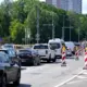 Piektdienas pēcpusdienā Rīga gatavojas ierastajiem sastrēgumiem: LVC aicina plānot laiku ceļam