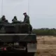 Polija ar Dienvidkorejas tanku darījumu apsteidz Rietumeiropas lielvaras, kļūstot par NATO trešo spēcīgāko tanku valsti
