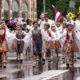 Rīgas centrā svētdien slēdz desmitiem ielu: dziesmu un deju svētku gājiens maina pilsētas ritmu