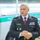 Rīgas policijas šefa alga 67 782 eiro gadā: Caurspīdīguma dilemma un sabiedrības jautājumi