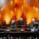 Roks nav miris: festivāls “Saldus Saule” ar vērienu satricina Kalnsētas parku