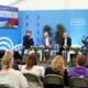 Sarunu festivāls LAMPA Cēsīs atkal pierāda dialoga spēku – tūkstošiem apmeklētāju svin demokrātiju asprātīgā gaisotnē