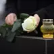 Sēras Eiropas Parlamentā: Reinis Pozņaks paziņo par mīļotās mammas zaudējumu