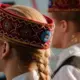 Skolēnu Dziesmu svētku biļetes izķertas zibenīgi: Zīme neizsīkstošai nacionālai degsmei