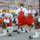 Skolu jaunatnes Dziesmu un Deju Svētki: Vēstures Skatuve No Padomju Ieskauļiem Līdz Digitālajai Rotāšanai (1960-2021)